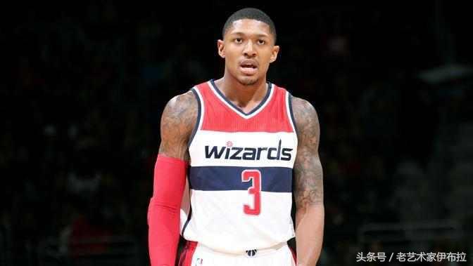 比尔评威少三双,比尔和威少合作的赛季表现