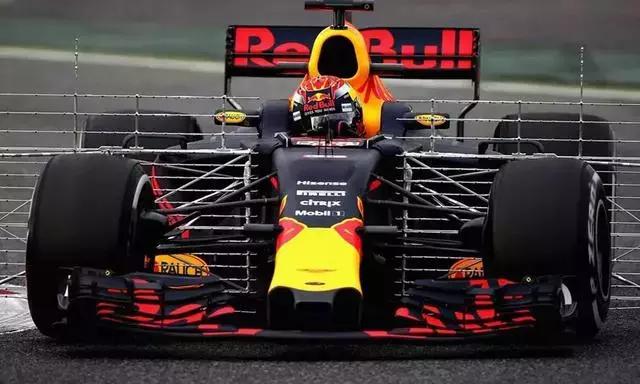 车评阿尔法罗密欧stelvio,阿尔法罗密欧拉风