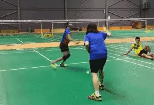 羽毛球应对封网教学,羽毛球双打网前封网技术