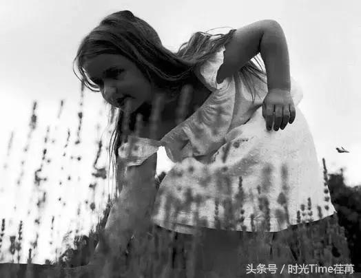 贝克汉姆和婴儿时期的小七,贝克汉姆抱着小七公主