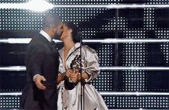 蕾哈娜的三角恋,蕾哈娜的第三次恋情