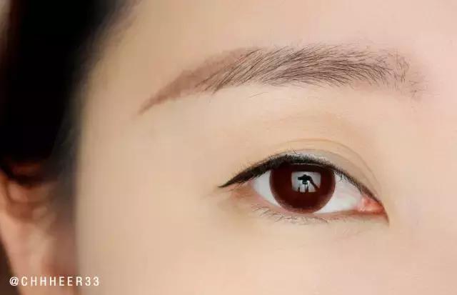 一支眼线笔如何搞定不明显眼妆,只有一支眼线笔怎么画