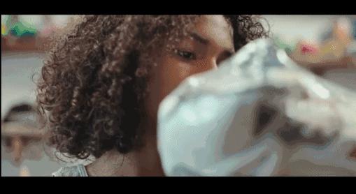 尊严不是一双球鞋能给你的，自强才最重要，看完《KICKS》我哭了