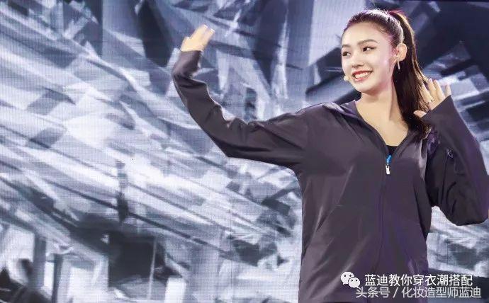 明星穿芭蕾舞服林允,明星杨紫私服