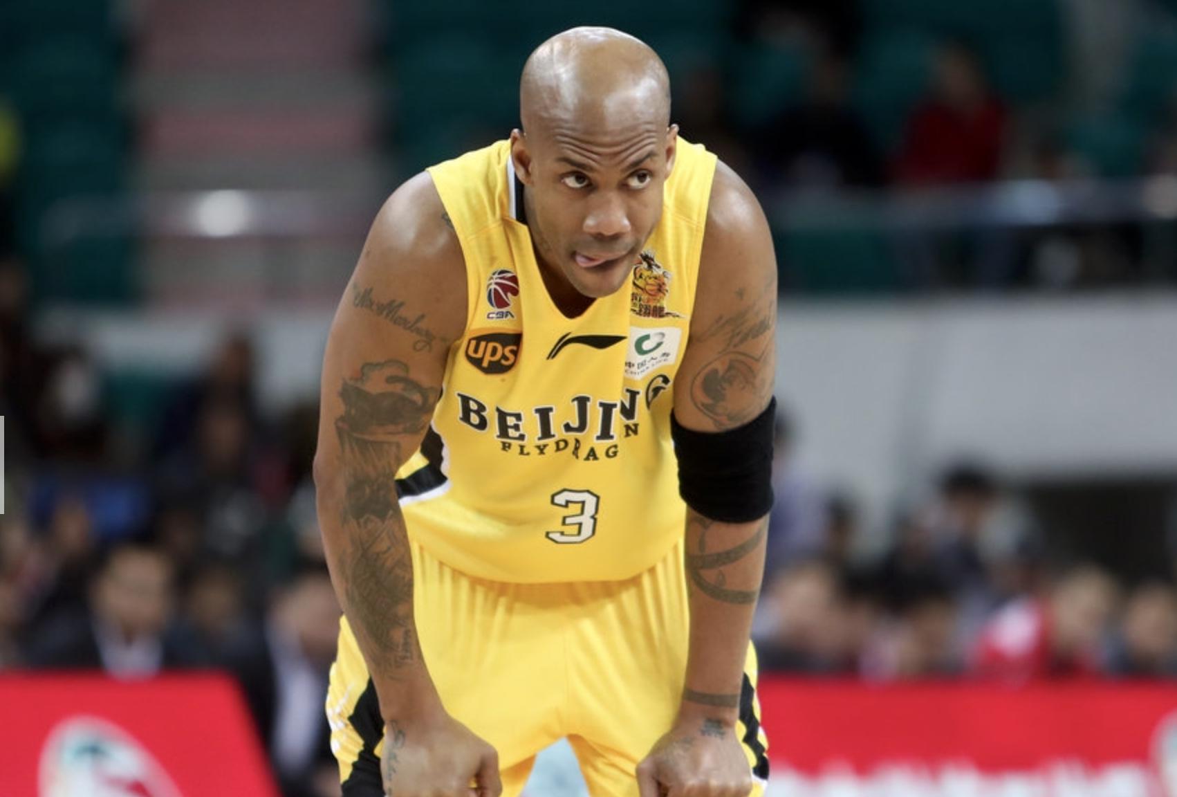 帮手不给力马布里杀红眼，狂砍47分8篮板，他真想打季后赛