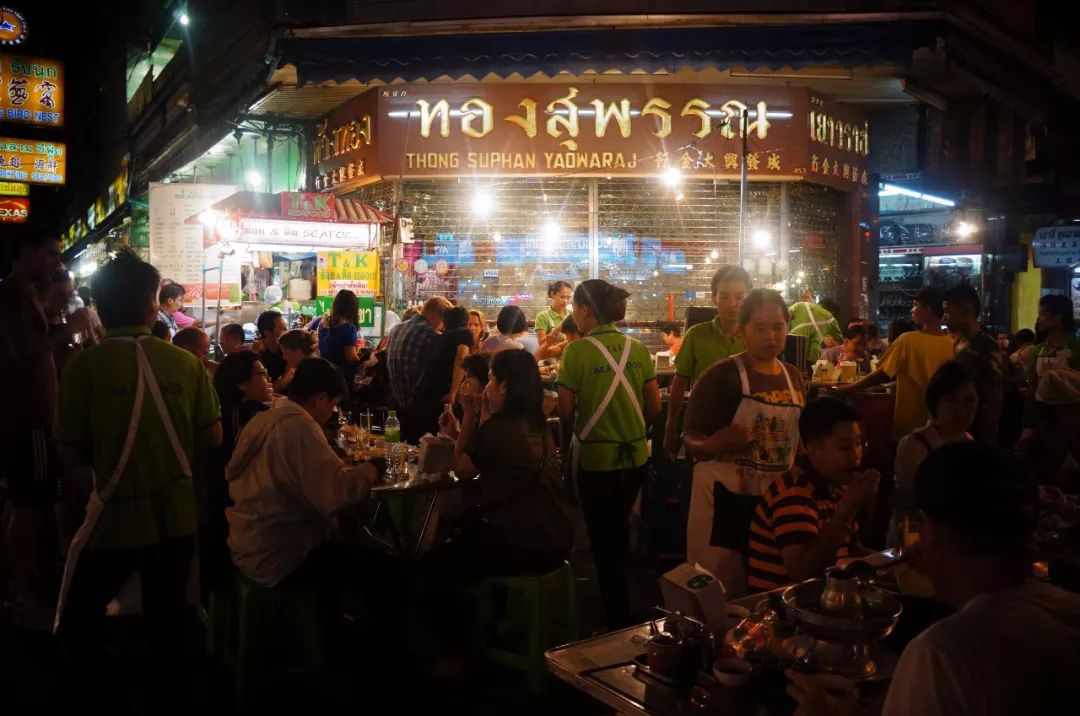 曼谷路边摊有什么好吃的,曼谷路边摊的泰式烤肉