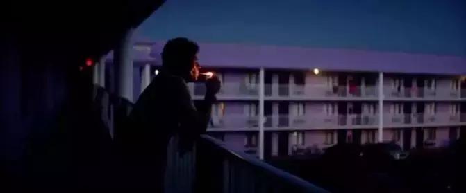 R级儿童片！抽烟喝酒纹身出*身卖**体，但她依然是好妈妈