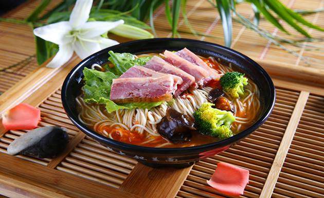 走街串巷，还是带你来吃几样镇江的骨灰级小吃吧！