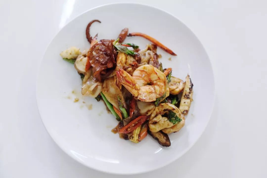 曼谷路边摊有什么好吃的,曼谷路边摊的泰式烤肉