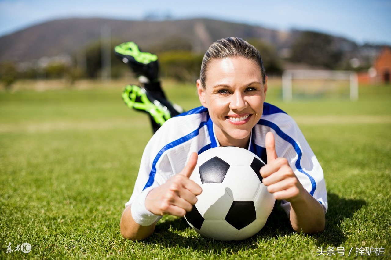 业余足球热身教程,冬季踢球需要关注什么