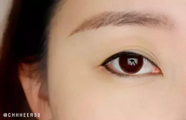 一支眼线笔如何搞定不明显眼妆,只有一支眼线笔怎么画