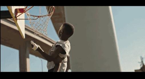 尊严不是一双球鞋能给你的，自强才最重要，看完《KICKS》我哭了