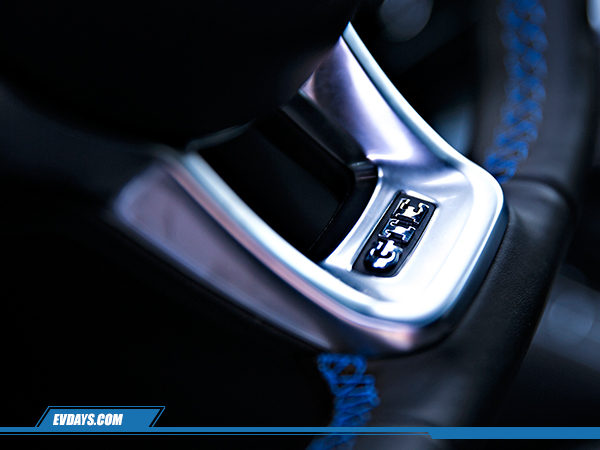 试驾手动高尔夫gtr,试驾大众高尔夫gti