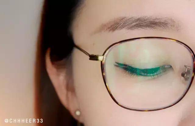一支眼线笔如何搞定不明显眼妆,只有一支眼线笔怎么画