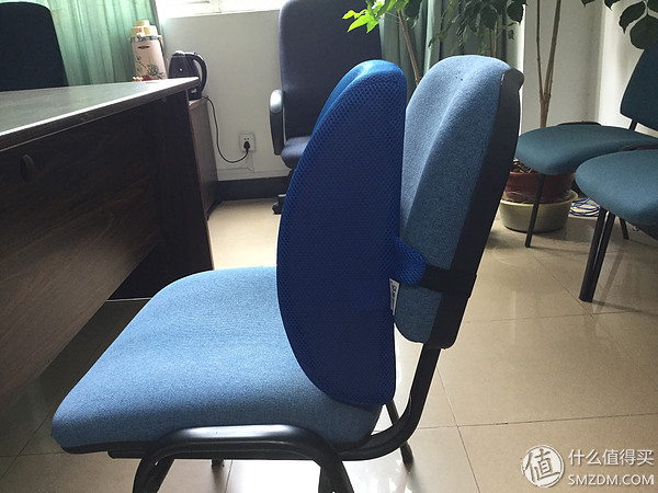 腰椎病人出行工具,便携式腰椎病牵引神器