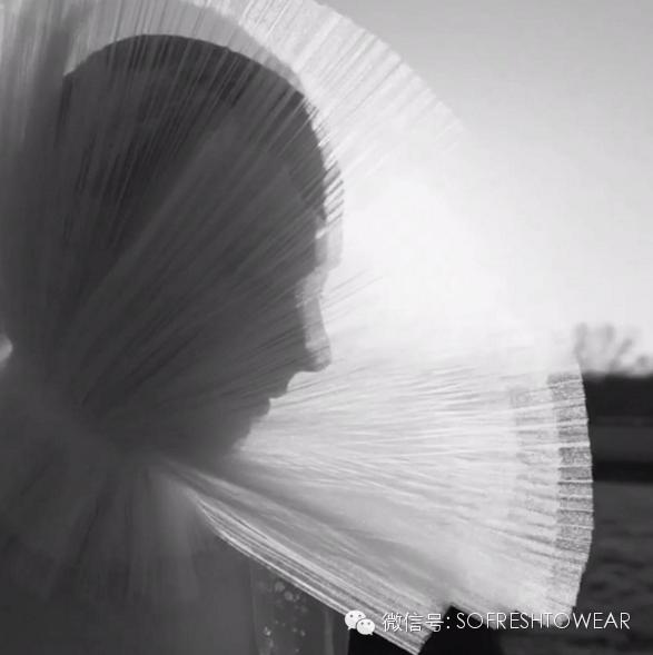 现在结婚流行穿什么的婚纱,2020最流行的婚礼婚纱款式