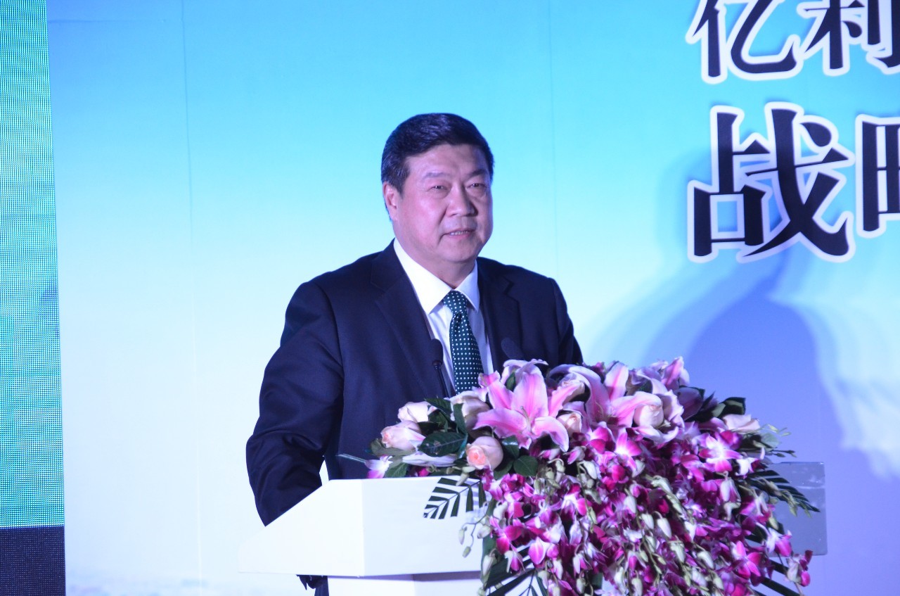 良辰吉日泰达亿利联姻！将建沙漠训练基地苦练意志品质盼球队新赛季毅力屹立！