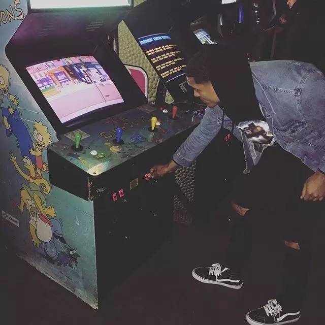 vans龙年限定值得买吗,vans鼠年值得入手吗