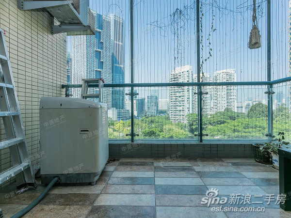 深圳南山四套在售房源精选900万元以内电梯房