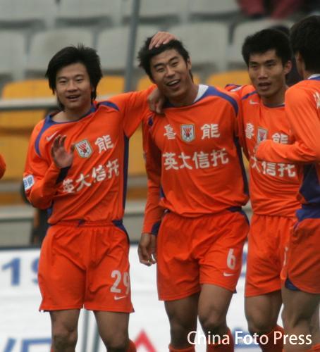 球迷眼中的球霸，队内绝对大佬，弃700万顶薪只为足球梦