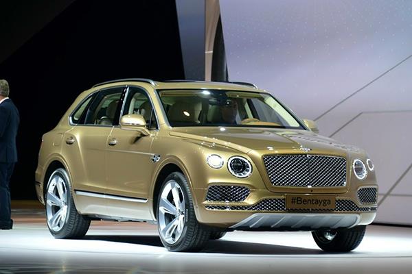 穷玩车富玩表要玩就玩,穷玩表富玩车下一句