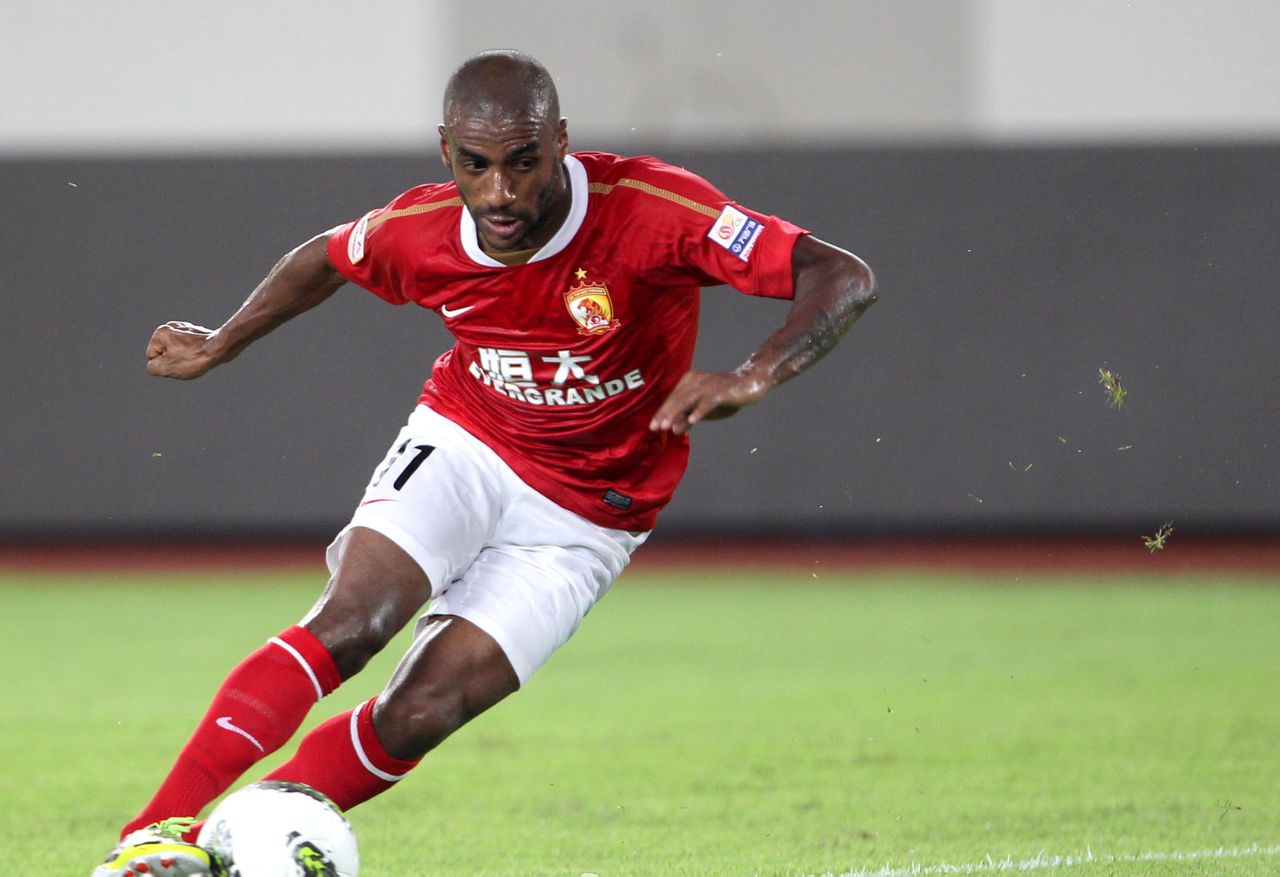 许家印占恒大多少市值,许家印占恒大68%股份