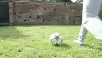 足球逆足脚怎么练,平足脚该怎么锻炼