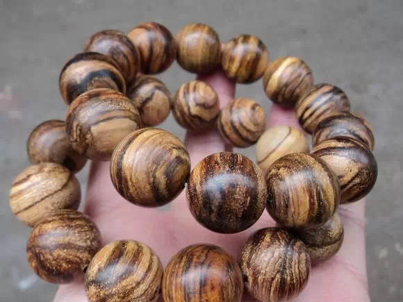 带你了解假沉香是怎么做的,假沉香制作视频