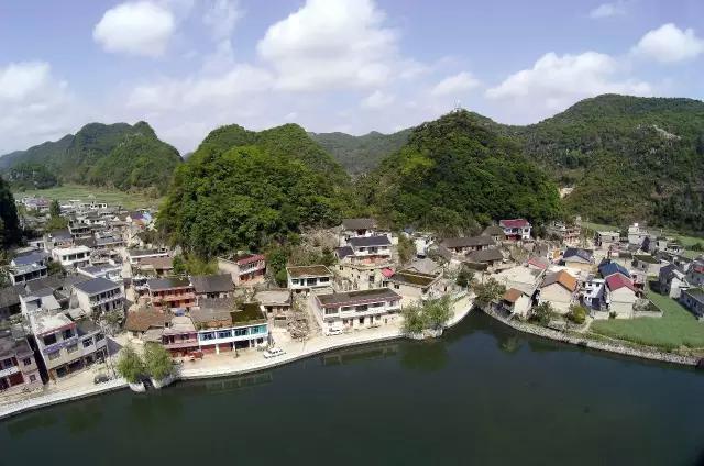 安顺除了龙宫黄果树还有哪里好玩,安顺哪里的瀑布最好玩