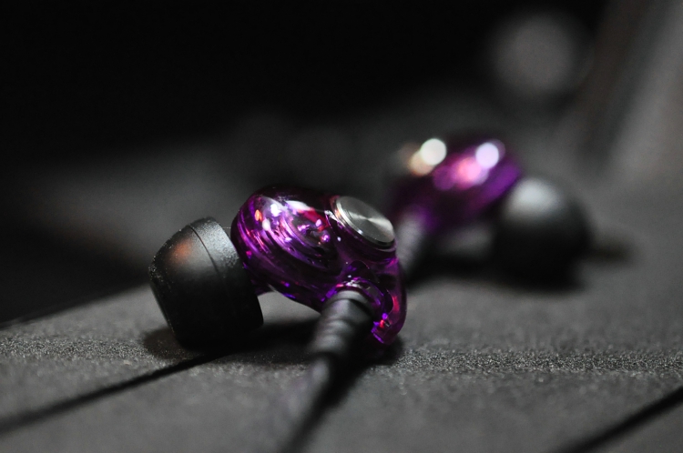 阿思翠发烧级有线耳机开箱,阿思翠比较均衡的耳机