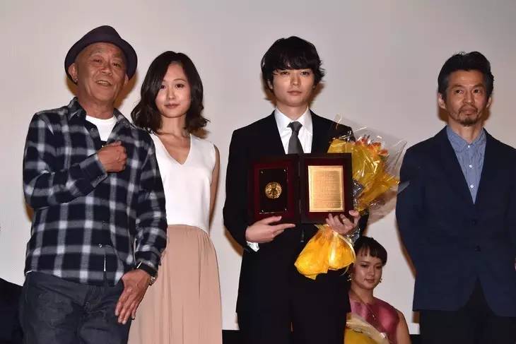 某神片日本上映三周票房仍秒杀《美国队长3》丨本周日剧追追看