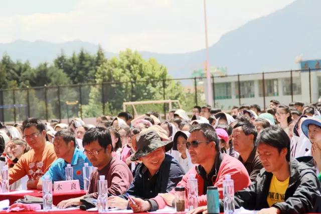 昨天，丽江这所学校激情四溢、尖叫连连，在干啥？