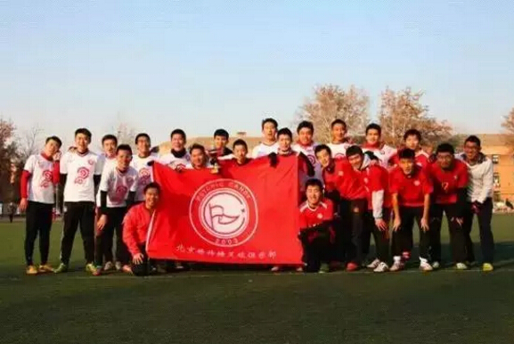 板凳观察！精神糖专访-足球就像糖果