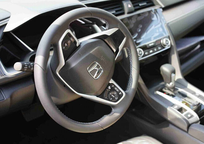 雷凌对比本田思域,为什么放弃逸动选帝豪