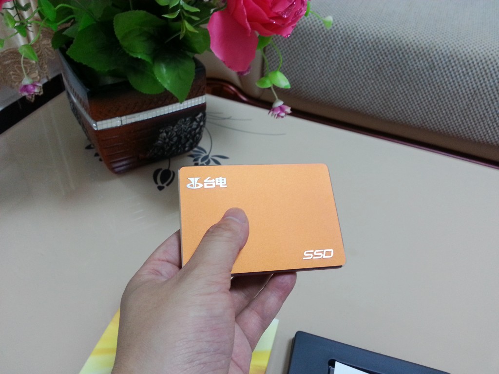 台电t3,台电320g固态硬盘跑分