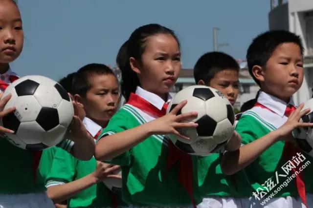 人教杯校园足球赛我们来了,全国校园足球总决赛小学