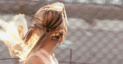 夭寿啊，章鱼上岸进化触手怪凌辱美少女啦！还好有dick警官~