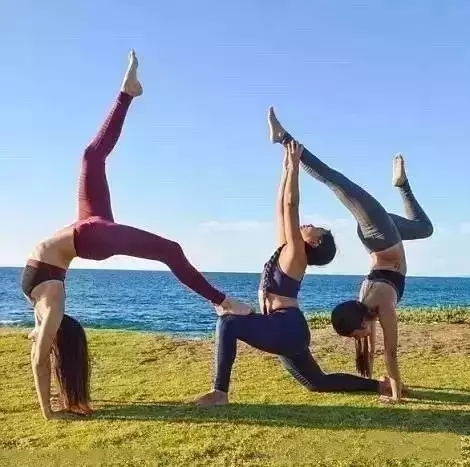 骨盆倾斜可以做瑜伽吗,瑜伽倾斜