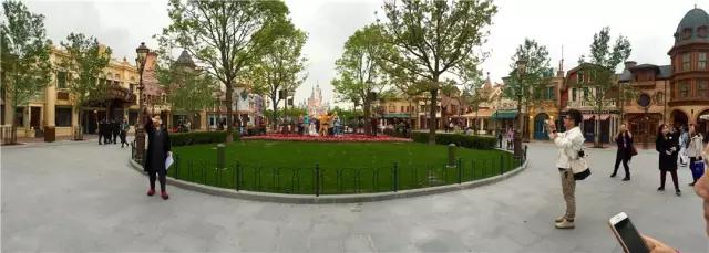 上海迪士尼官方导览第一天，我们收获了如下游园技巧