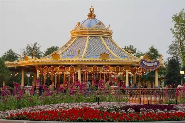 上海迪士尼官方导览第一天，我们收获了如下游园技巧