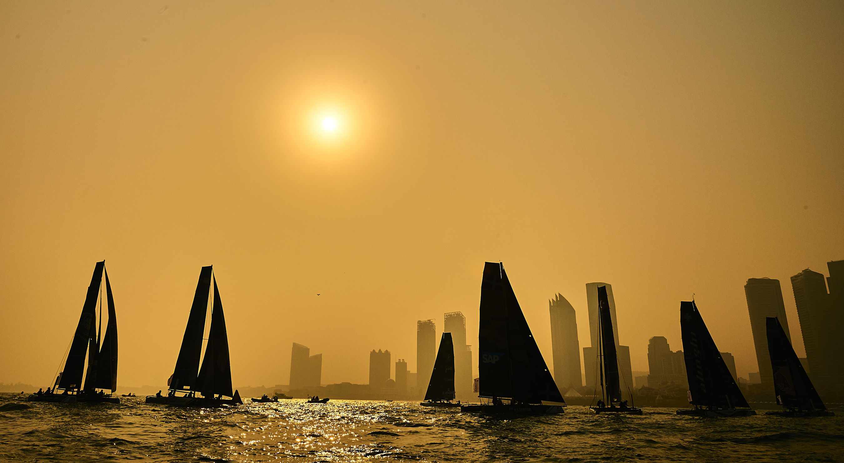 沉浸式体验开真实的f1赛车,体验一下f1赛车