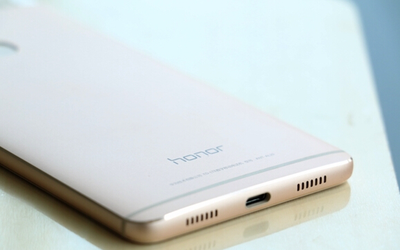 华为p9和荣耀v8哪个好,华为p9比荣耀v8贵在哪