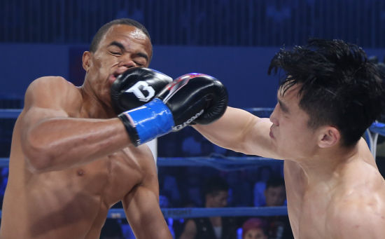 搏击运动员鼻梁骨被打歪了,搏击运动员怎么鼻子都歪的