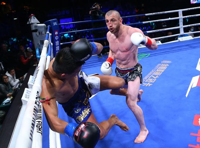 搏击运动员鼻梁骨被打歪了,搏击运动员怎么鼻子都歪的