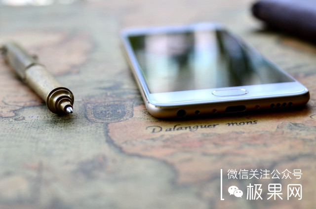 还在纠结买什么手机壳吗,还在纠结买什么东西