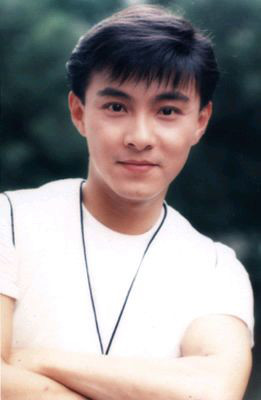 周星驰和刘德华的经典片段,年轻时的周星驰与刘德华