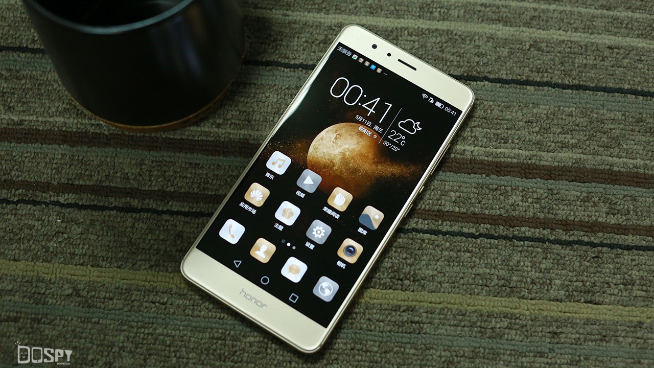 荣耀v8屏幕高配和低配,荣耀v8pro12.1英寸测评