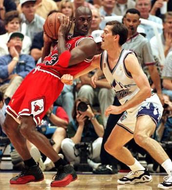 aj12纯原和真的对比,aj12冷门款