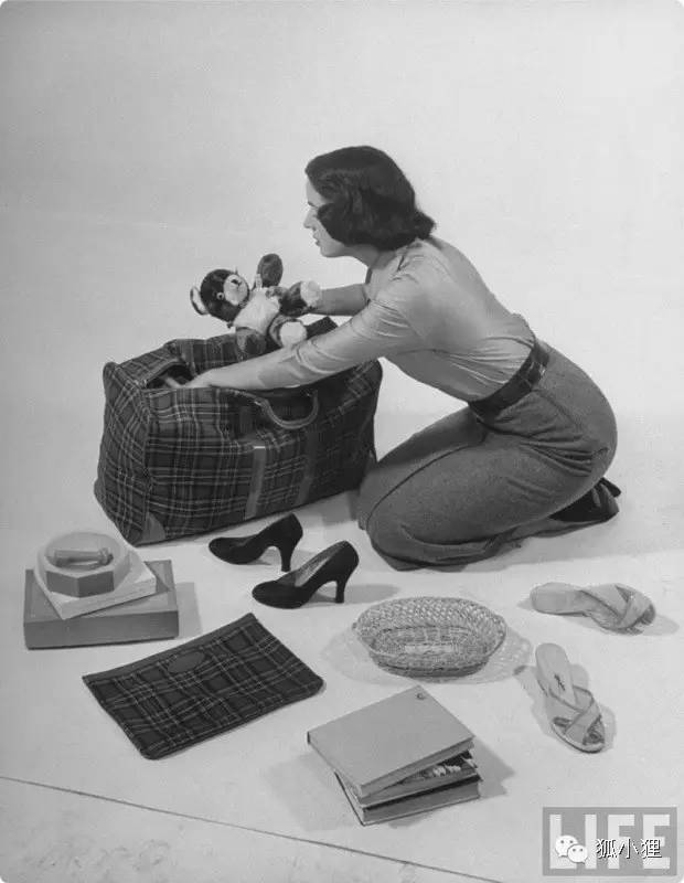 来，跟着时尚编辑们学习如何Vogue的旅行