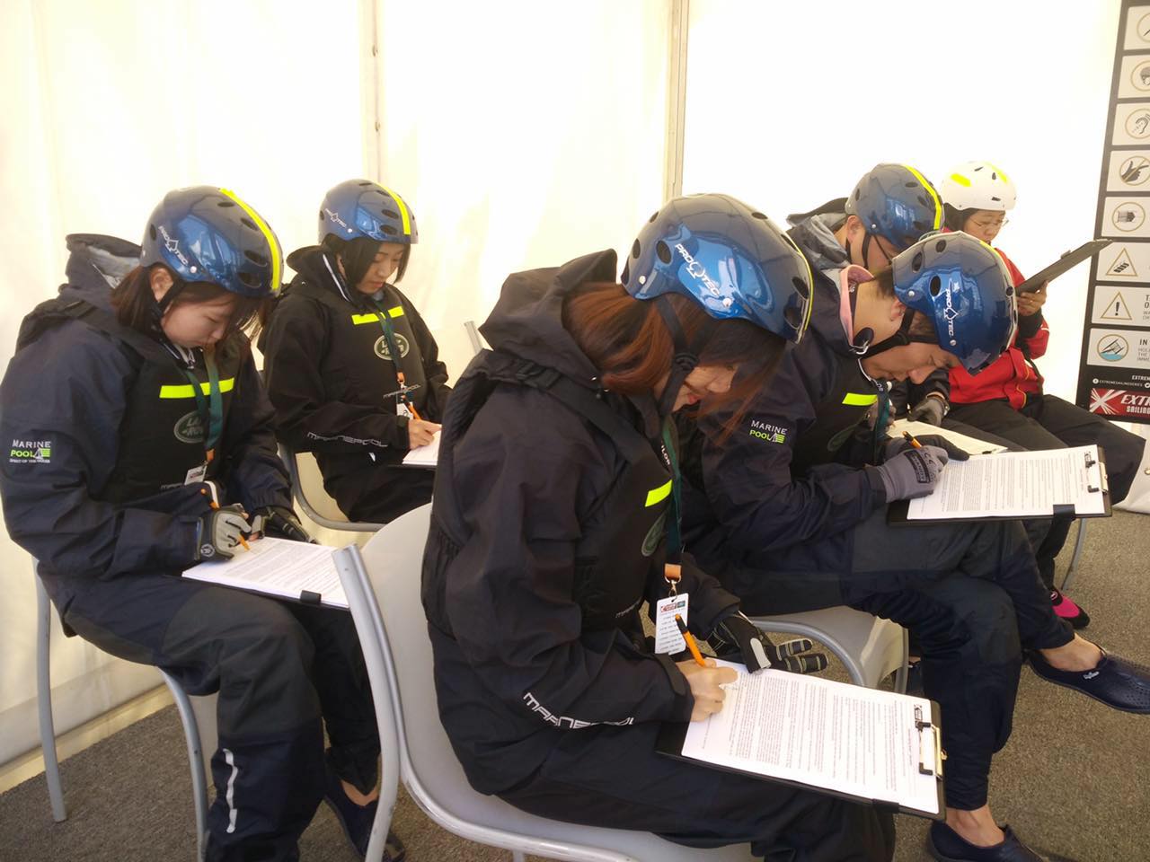 沉浸式体验开真实的f1赛车,体验一下f1赛车